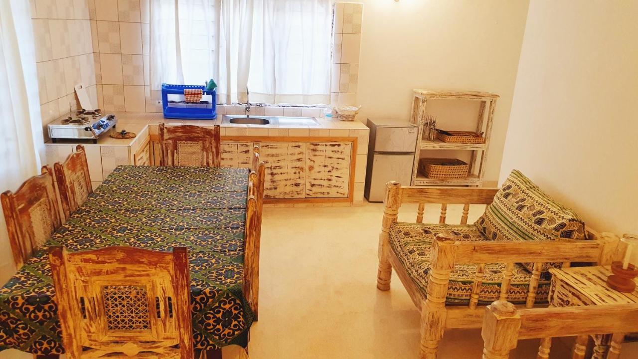 Lalasalama B&B Watamu Exteriör bild