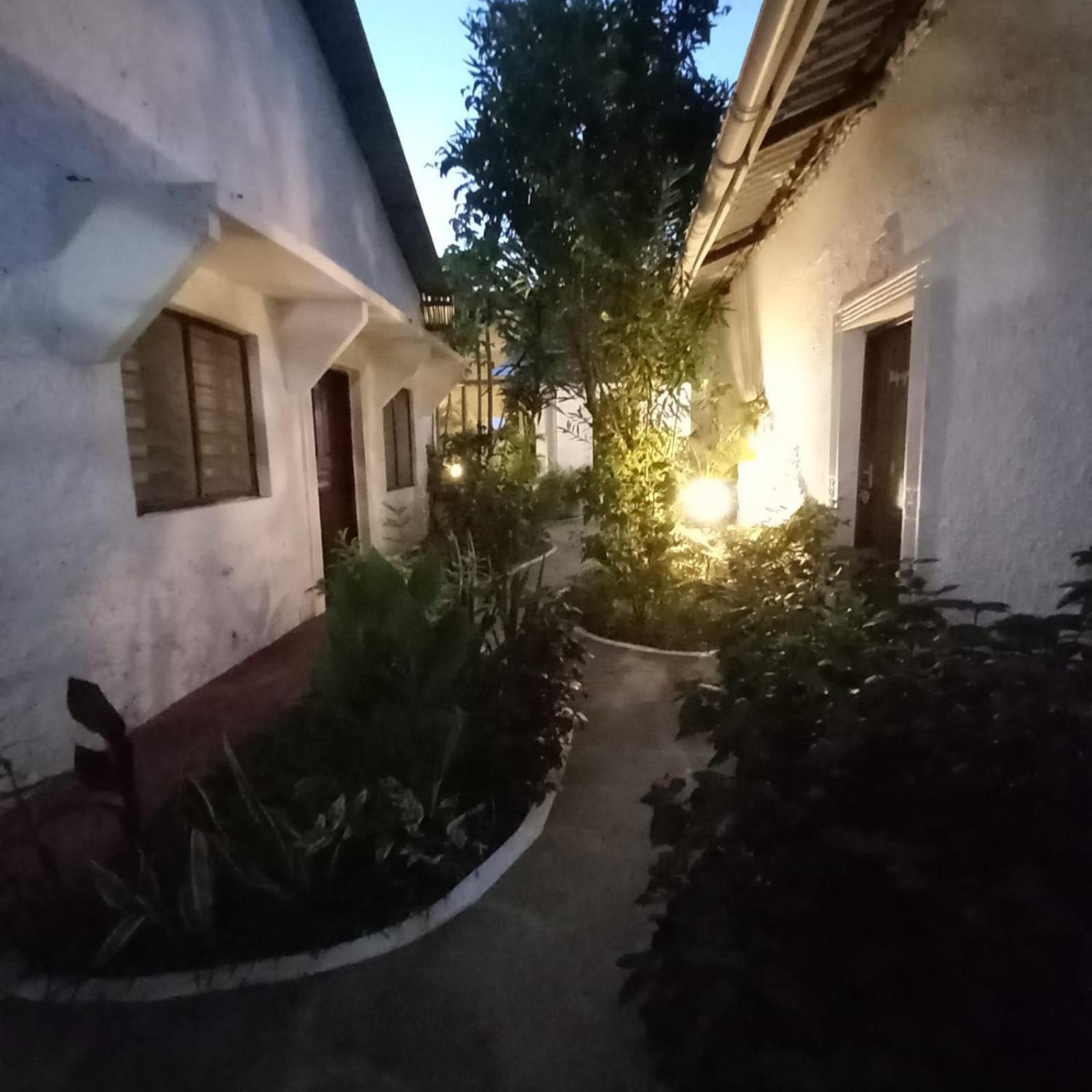 Lalasalama B&B Watamu Exteriör bild