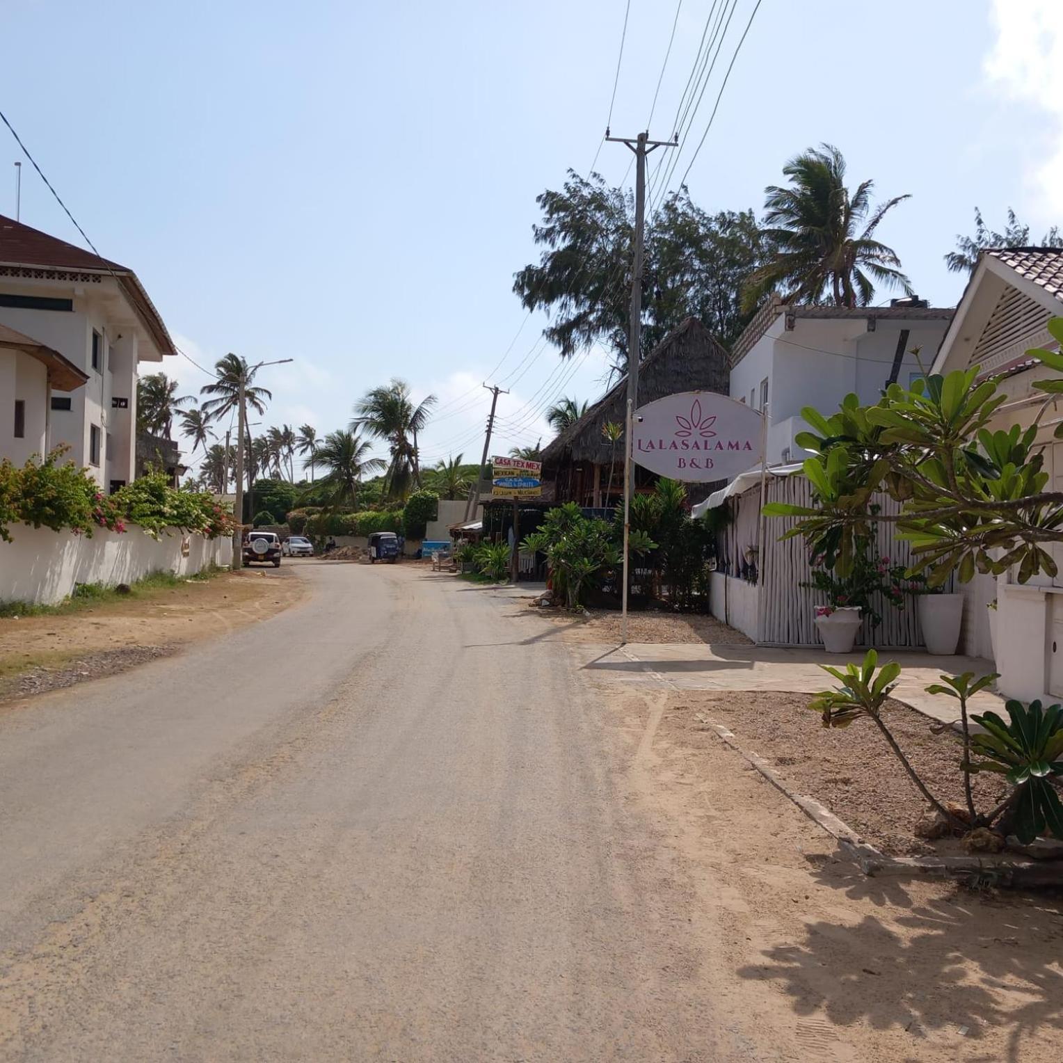 Lalasalama B&B Watamu Exteriör bild