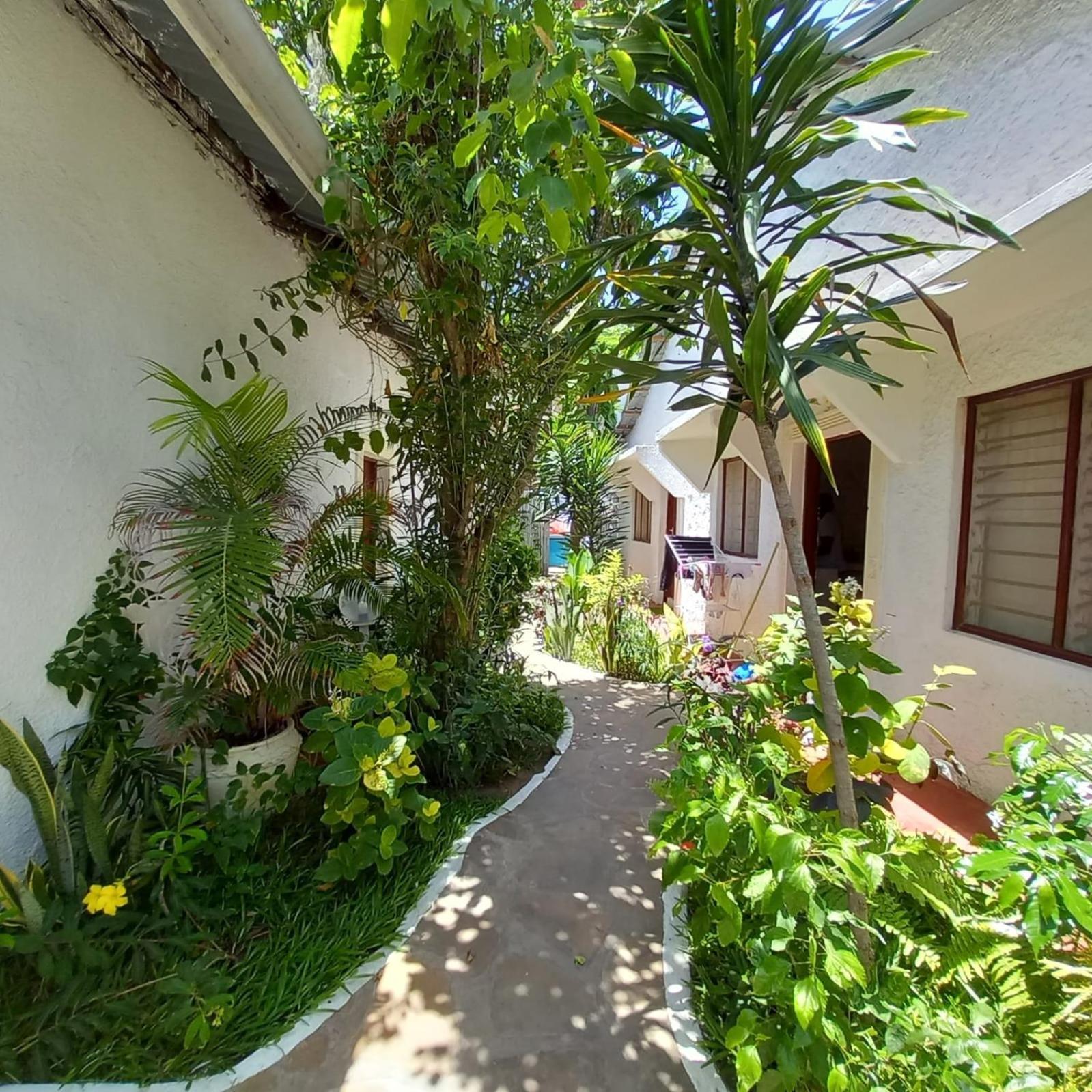 Lalasalama B&B Watamu Exteriör bild